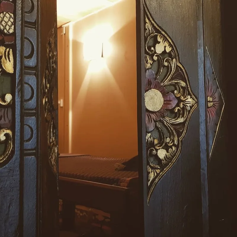 Mao Bong - Massage bien-être traditionnel Cambodgien - Massage Lyon - OneBooking