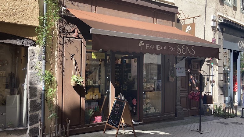 Faubourg des Sens - Maquillage Aurillac - OneBooking