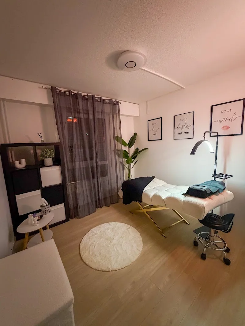 La fée des cils 67 - Sourcils & cils Strasbourg - OneBooking