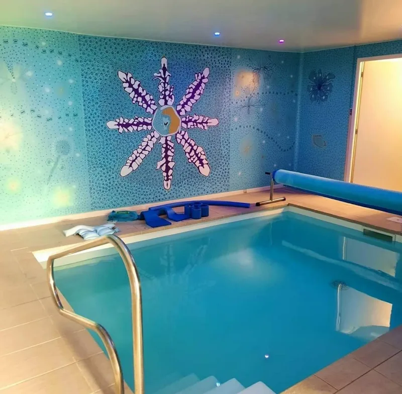 Emilie Prunet thalasso bain bébé, haptonomie, massage sur table et dans l'eau - Massage Bayonne - OneBooking
