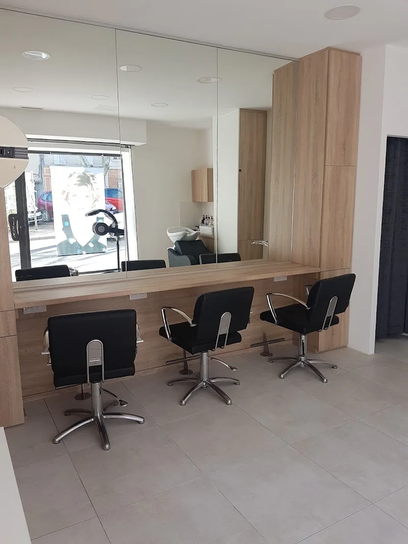 Salon Orphanides - Barbier Manosque - OneBooking