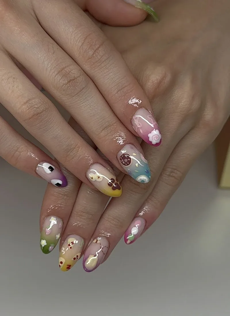 Debor’Art Beauty - Nail Artist / Lash Artist / Brow Artist - Onglerie Strasbourg - OneBooking