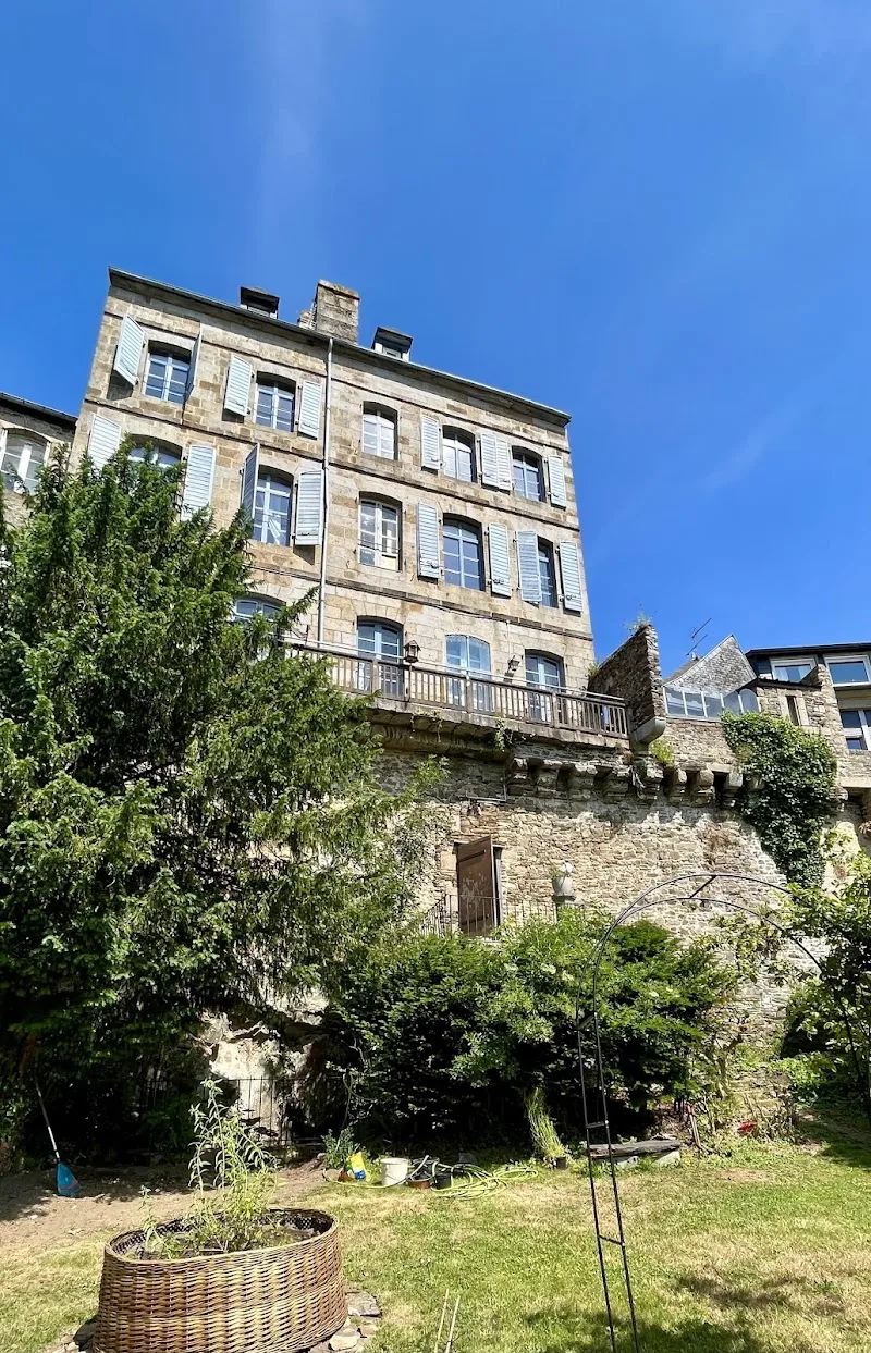 Les Massages du Beffroi - Lucile Monvoisin - Massage Fougères - OneBooking
