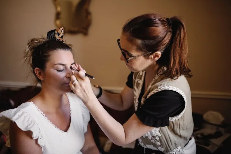 Clémence CL Maquilleuse - Maquillage Toulouse - OneBooking