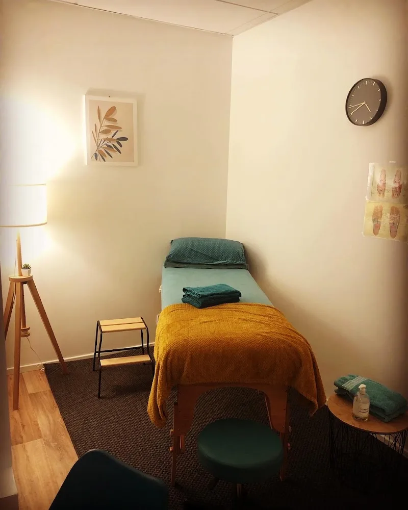 Stéphanie Bassard Naturopathie et réflexologie B2S Santé Sport - Massage Brest - OneBooking