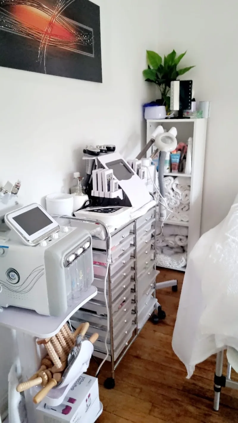 DBS INSTITUTE - Massage Dijon - OneBooking