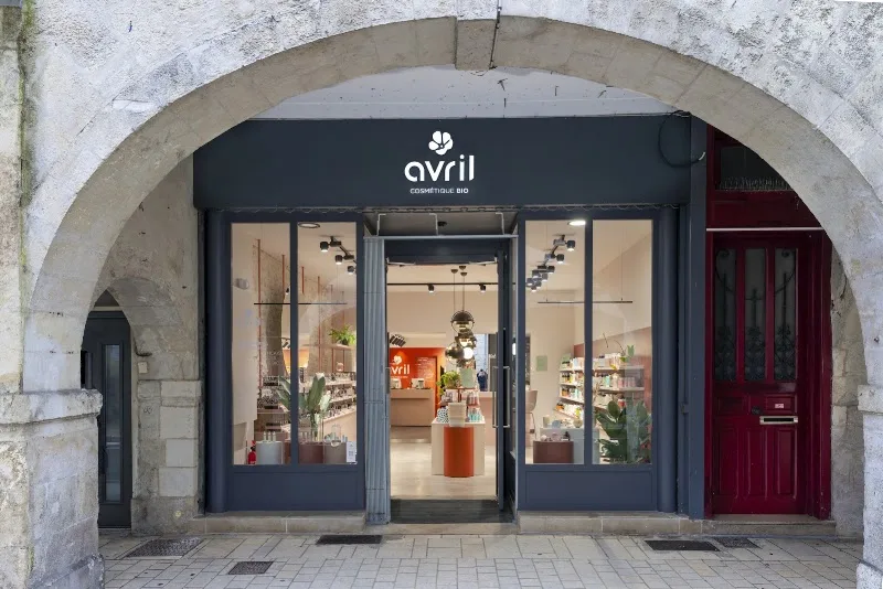 Boutique Avril Cosmétique Bio la Rochelle - Maquillage La Rochelle - OneBooking