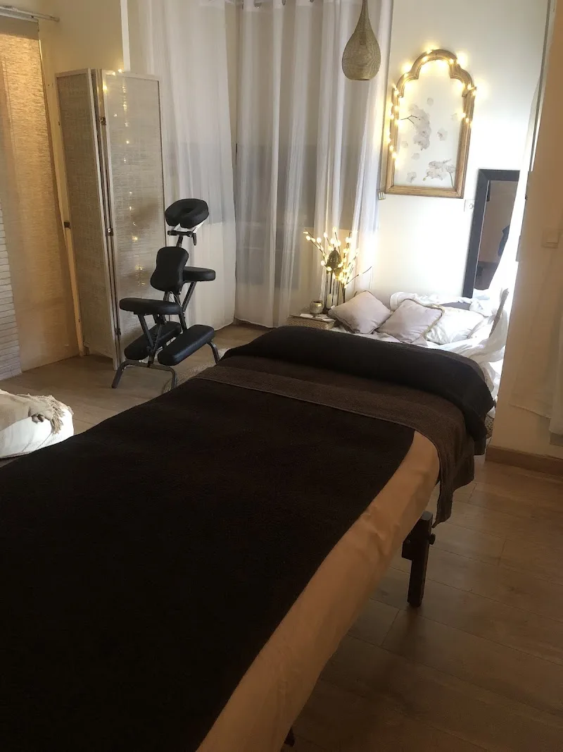 Mana bien-être- johanne Simon - Massage Grenoble - OneBooking
