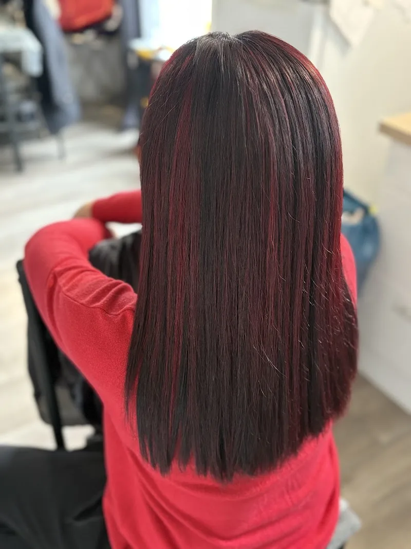 Les cheveux d’Alicia / coiffeuse à domicile - Coiffure Sète - OneBooking