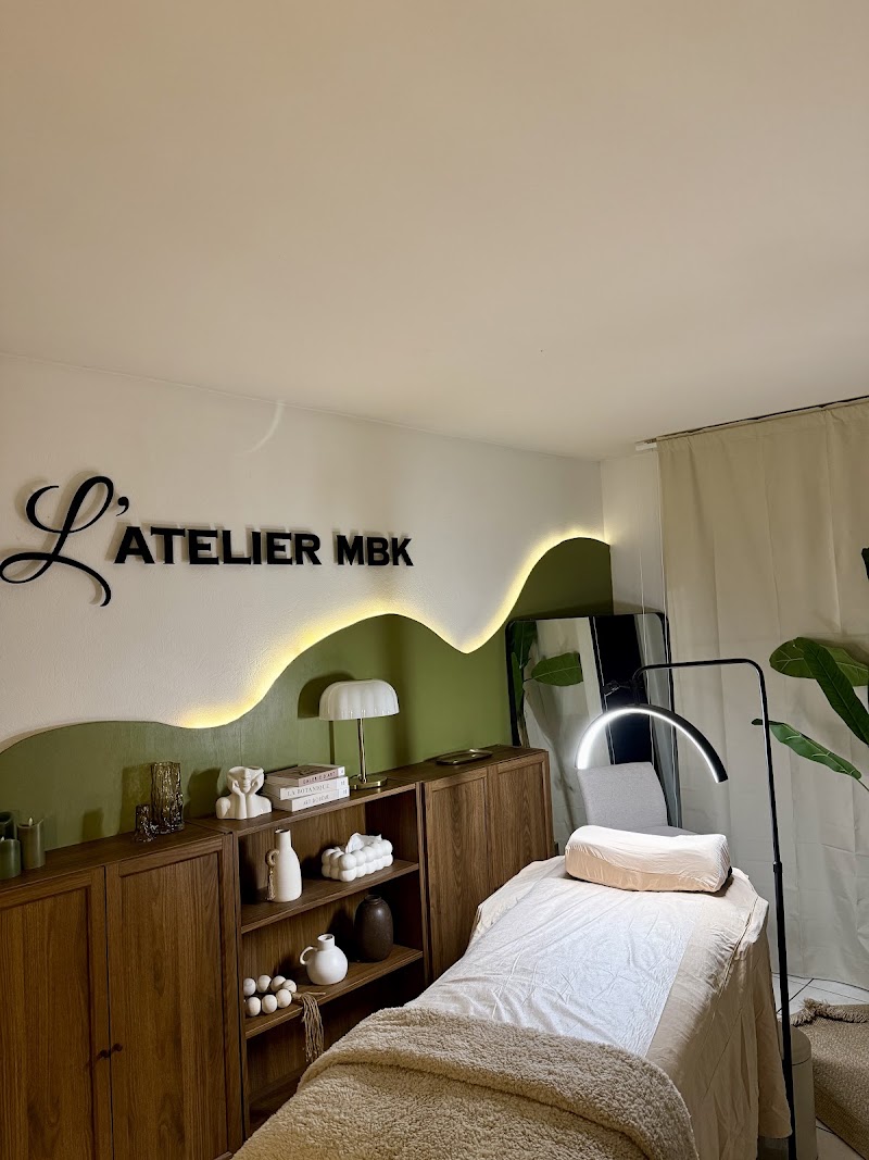L’ ATELIER MBK - Sourcils & cils Amiens - OneBooking