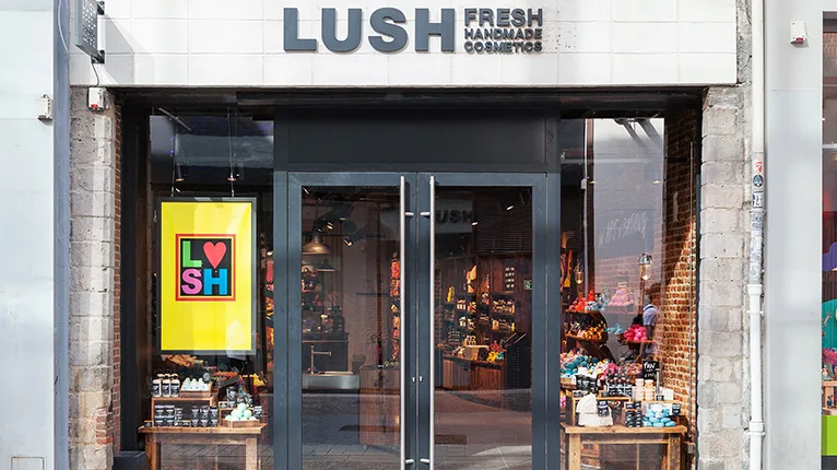LUSH Cosmetics Lille - Maquillage Lille - OneBooking