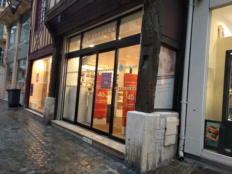 Marionnaud - Parfumerie & Institut - Maquillage Rouen - OneBooking