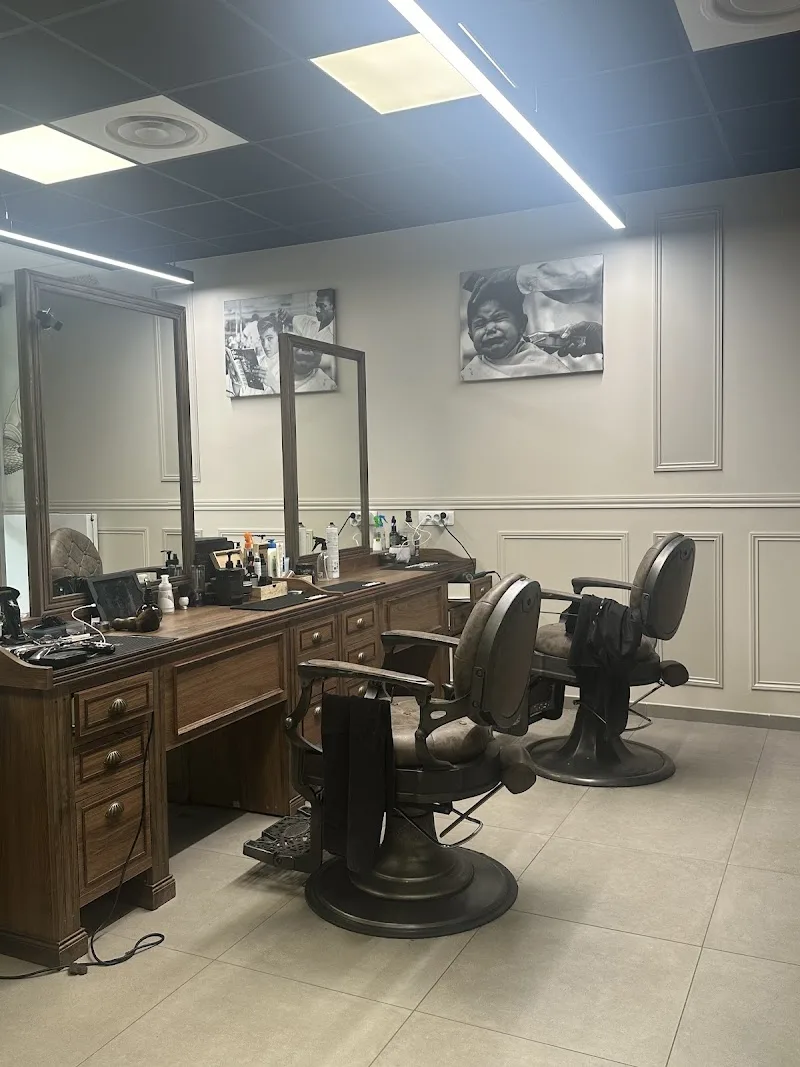 LES VILAINS BARBER (Mons) - Barbier Lille - OneBooking