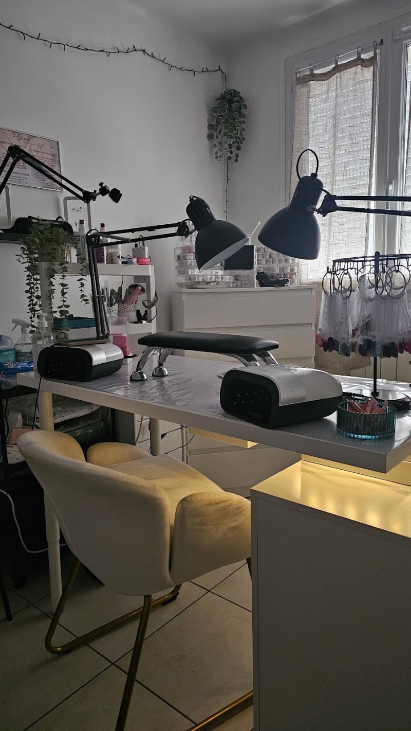 Esthétique by LJ - Ongles Béziers - Esthétique Béziers - OneBooking