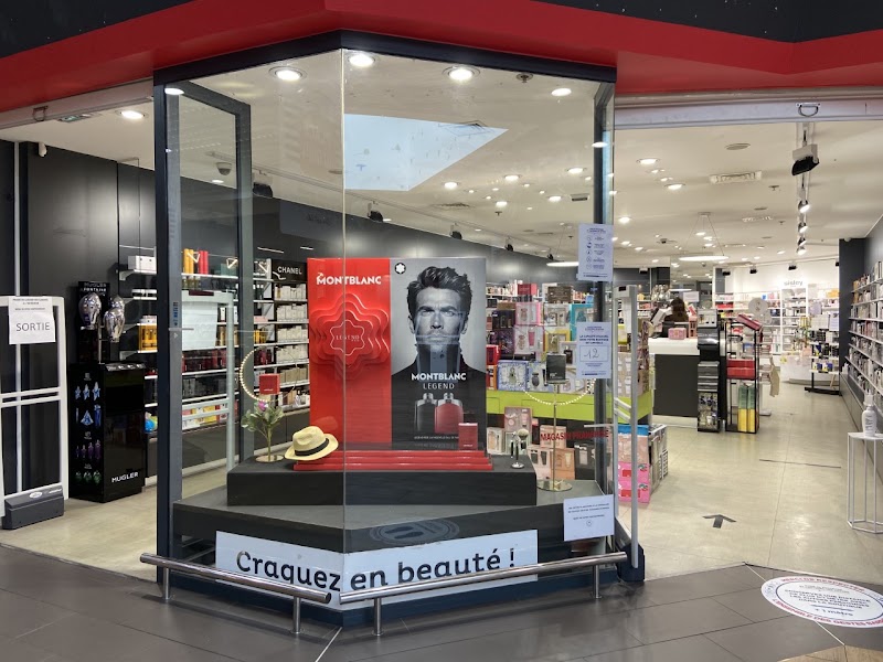 Parfumerie Auchan Mezzavia - Maquillage Ajaccio - OneBooking