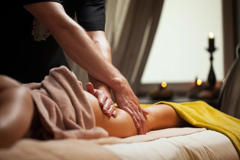 Au fil de Soi, Massage Lyon 1 - Nicolas Muzy - Masseur et thérapeute - Massage Lyon - OneBooking