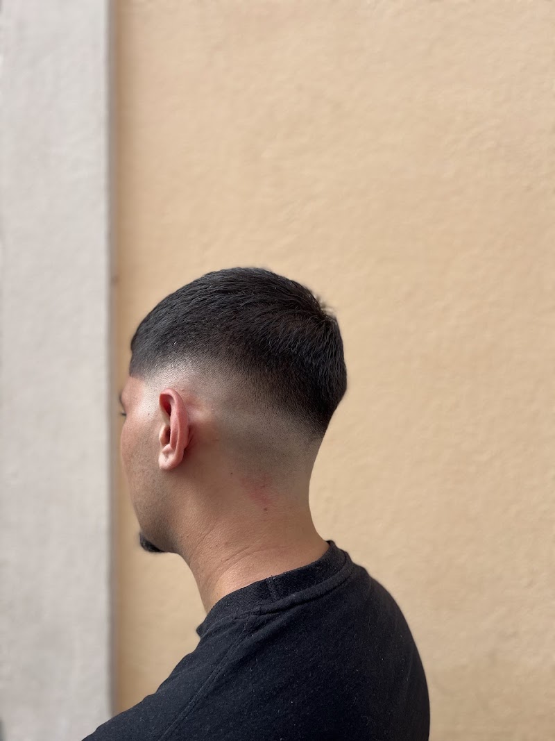 Fade & Cutz Barbershop - Coiffure Cannes - OneBooking