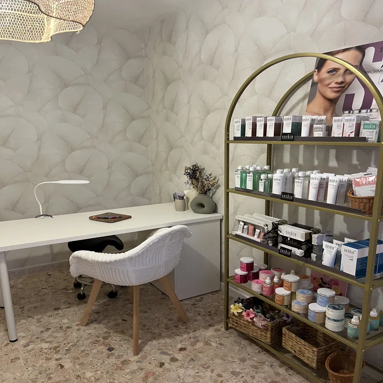 K BEAUTY - Sourcils & cils Béziers - OneBooking