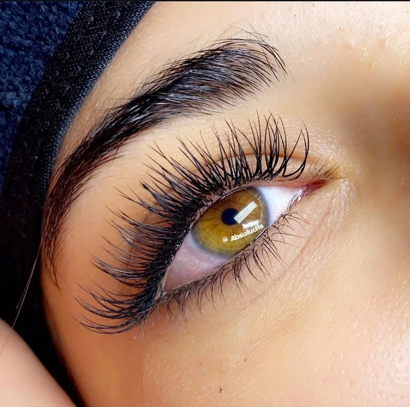 Absolucils&Body - Sourcils & cils Bordeaux - OneBooking
