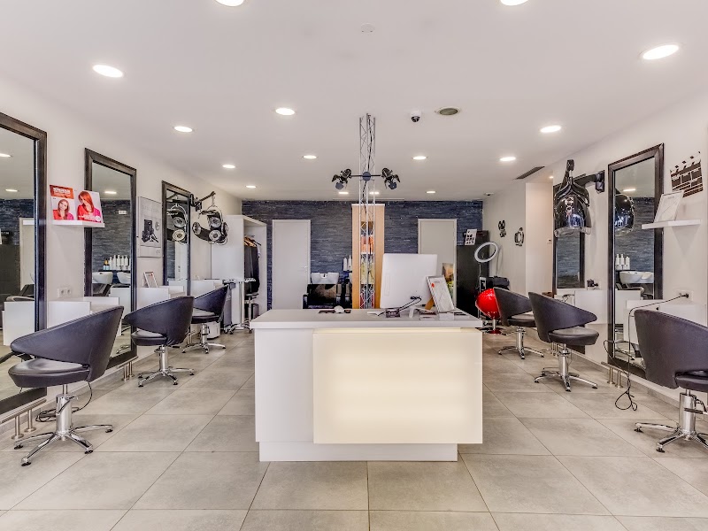 Extensions VIP - Les Coulisses - Coiffure Cannes - OneBooking