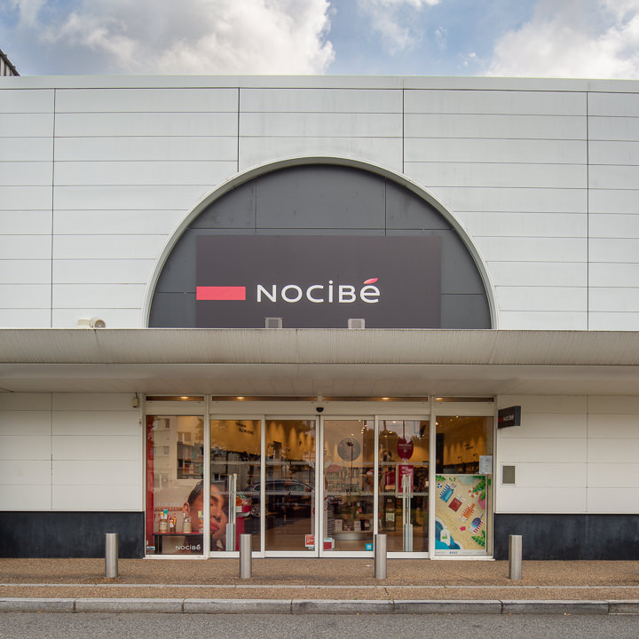 Nocibé - FOUGÈRES GARE - Institut de beauté Fougères - OneBooking