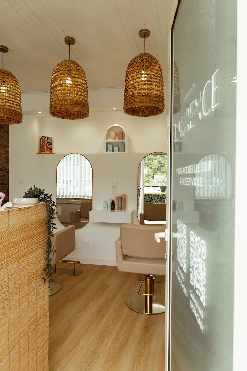 SALON LAURENCE EN PRIVÉ - BESANÇON - Coiffure Besançon - OneBooking
