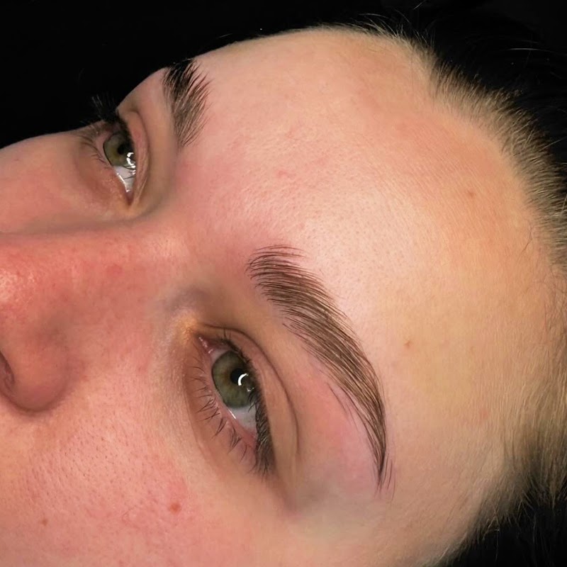 Pretty Little Lash - Esthétique Béziers - OneBooking