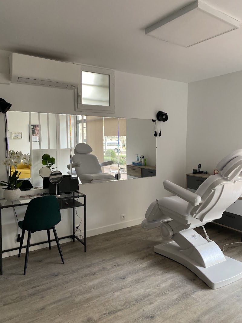 Face form studio Cannes - Soin visage Cannes - OneBooking