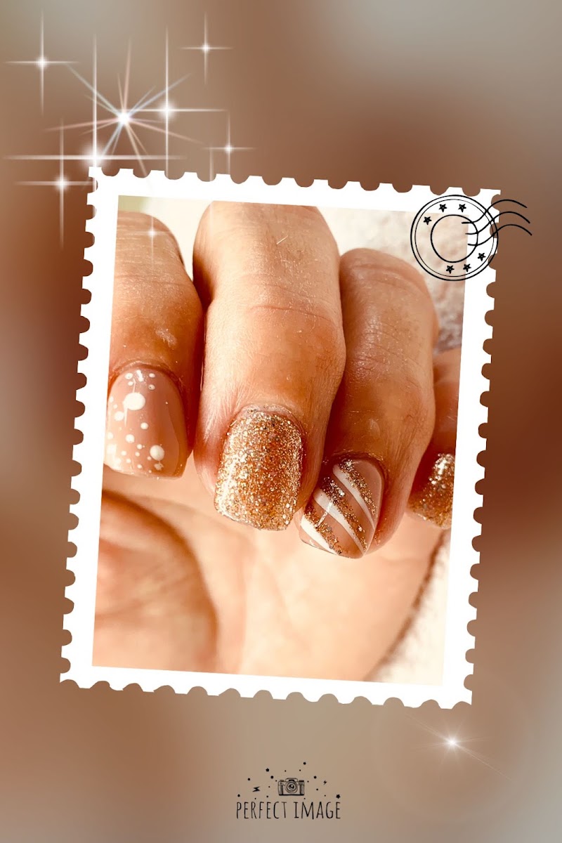 Anne Marie Manucure - Onglerie Ajaccio - OneBooking