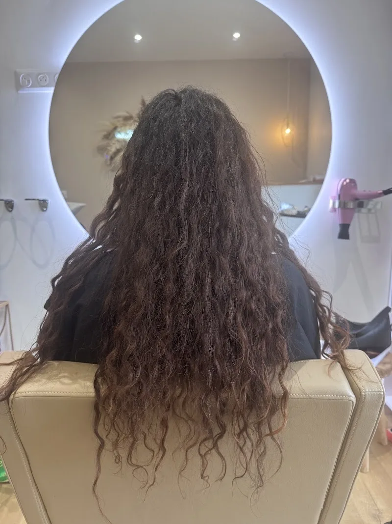 Amandyne coiffure - Barbier Manosque - OneBooking