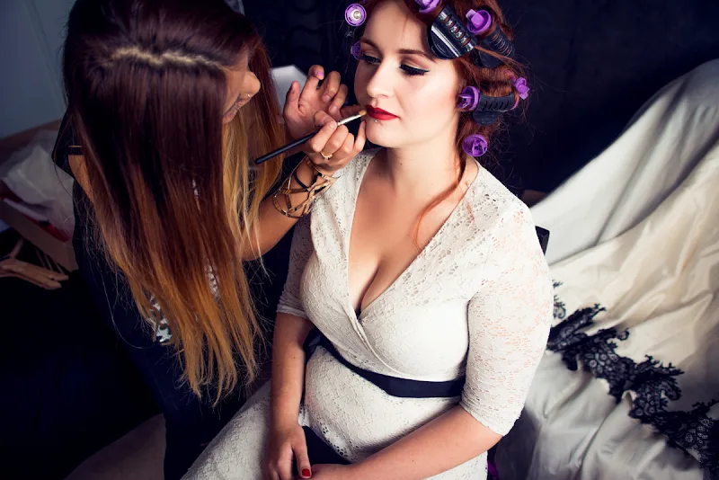 ALINE L. MAKEUP ARTIST Maquilleuse professionnelle LYON - Maquillage Grenoble - OneBooking