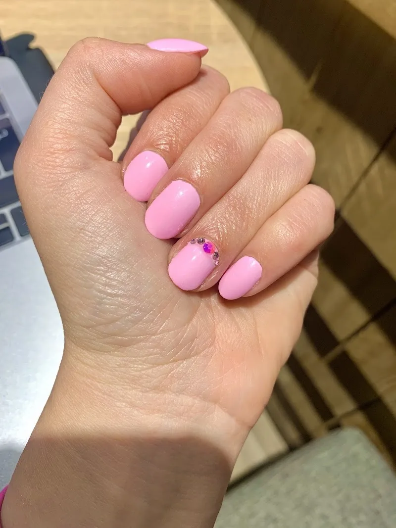La Danse Des Ongles Et Des Cils - Sourcils & cils Strasbourg - OneBooking