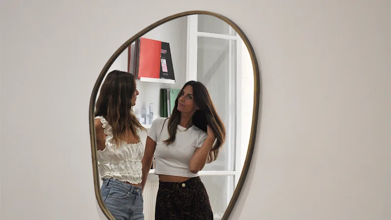 Voulez Coiffure Paris - Coiffure Paris - OneBooking