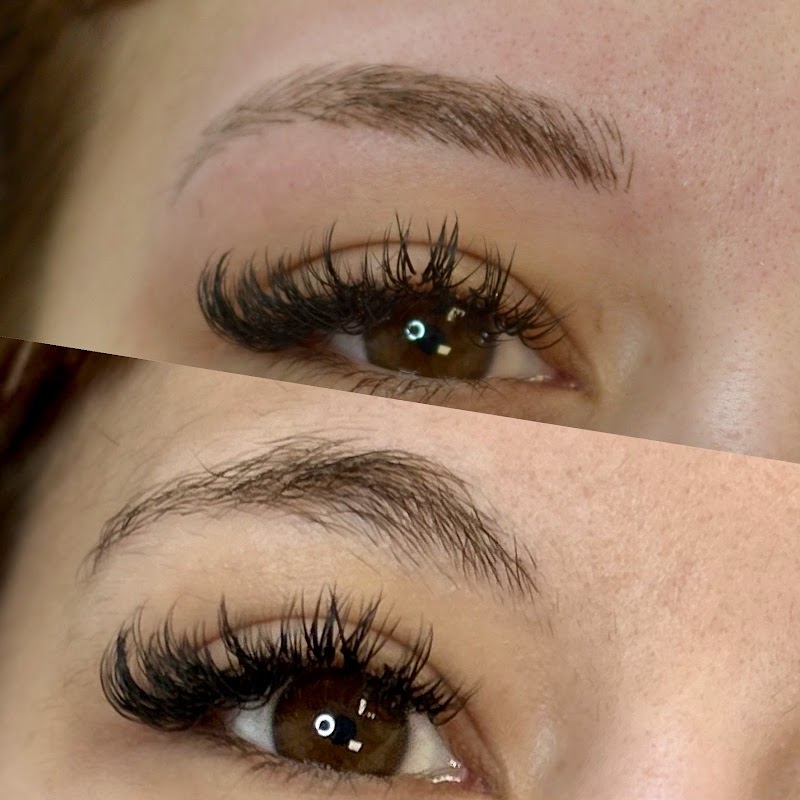 Laura Balyoz - Sourcils & cils Angers - OneBooking