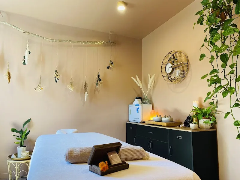 Kelapa Massages - Massage Lourdes - OneBooking
