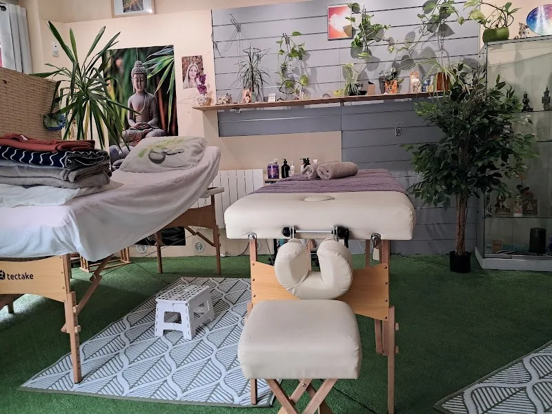 Espace Zen massages soins énergétiques et minéraux - Massage Lourdes - OneBooking