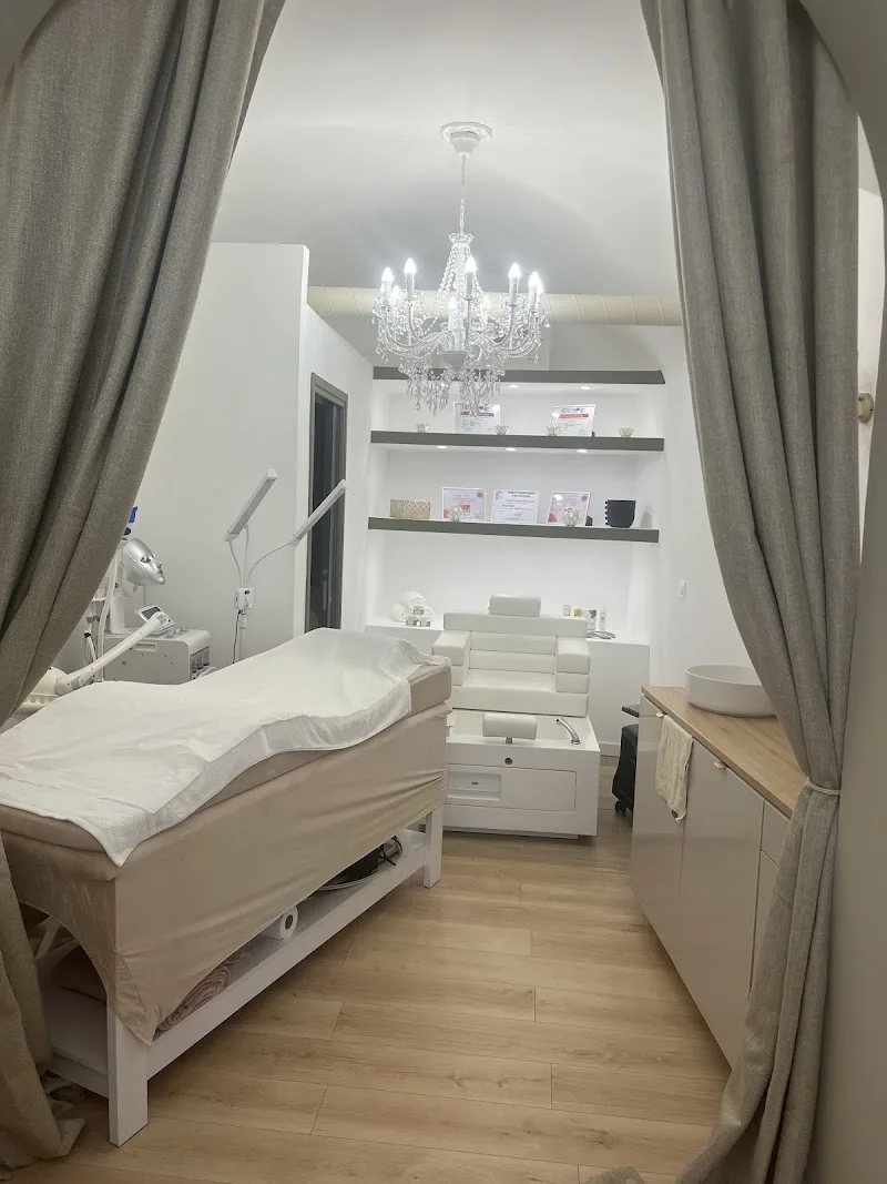 Lk Institut - Onglerie Bastia - OneBooking