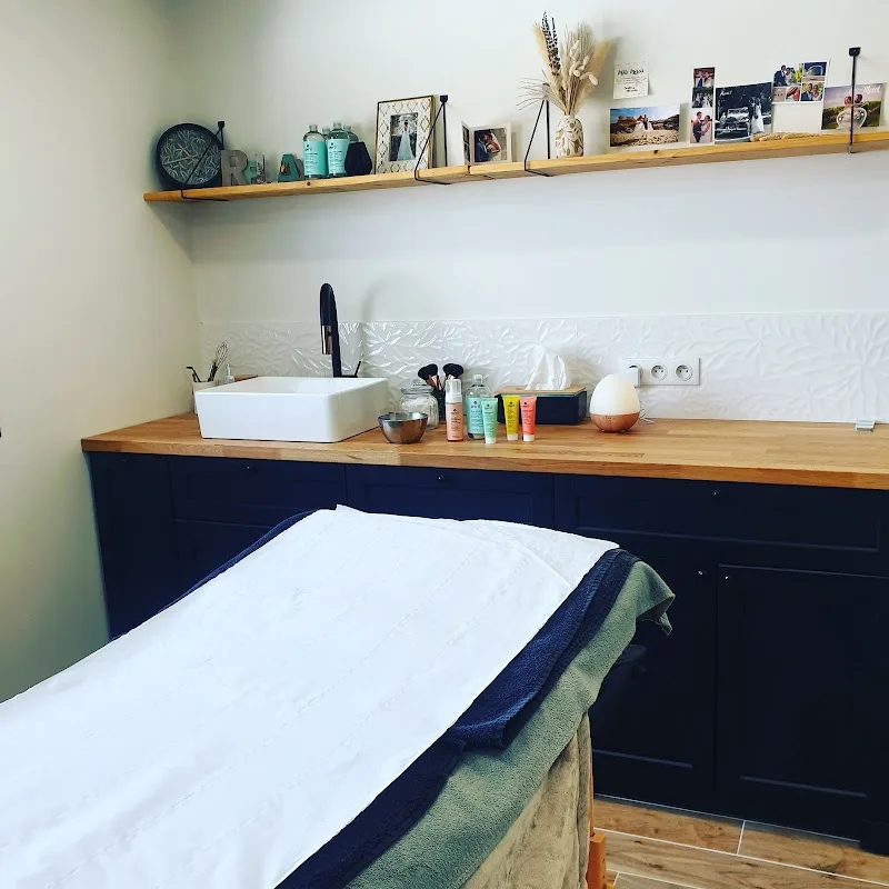 Le Boudoir de Jessica -Esthéticienne -Prothésiste ongulaire - Maquillage La Rochelle - OneBooking