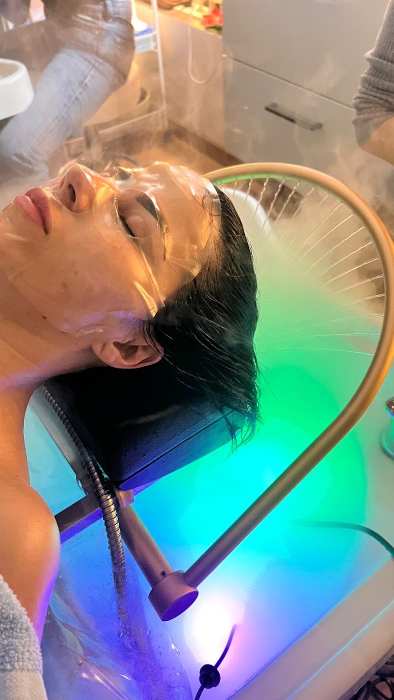 Emilie Beauty et Head spa Cannes - Massage Cannes - OneBooking