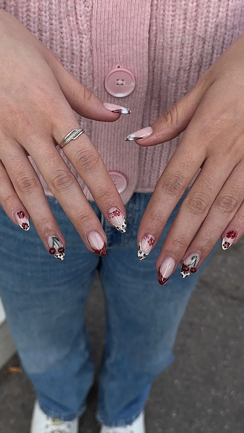 Nailsglam- ongles Lyon - Onglerie Lyon - OneBooking
