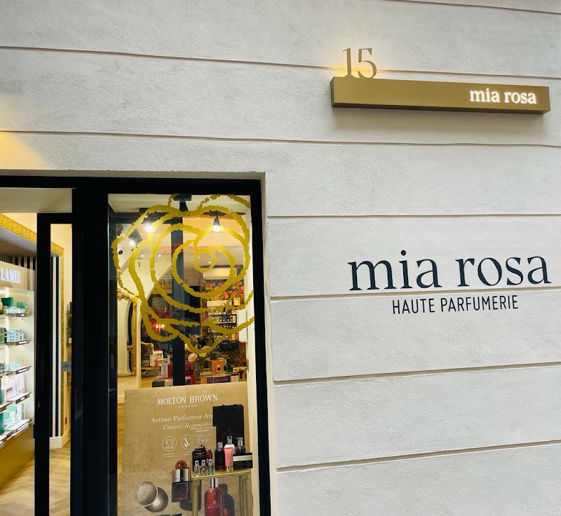 MIA ROSA - Maquillage Bastia - OneBooking