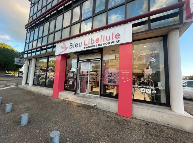Bleu Libellule Nîmes - Maquillage Nîmes - OneBooking