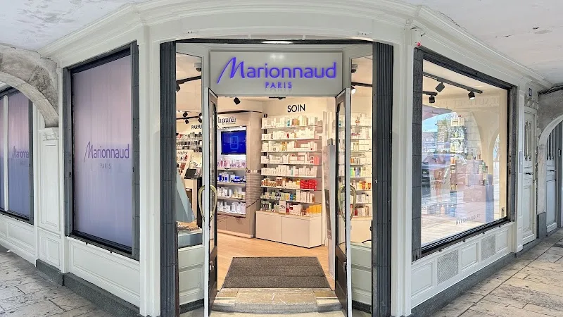 Marionnaud-Parfumerie - Maquillage La Rochelle - OneBooking