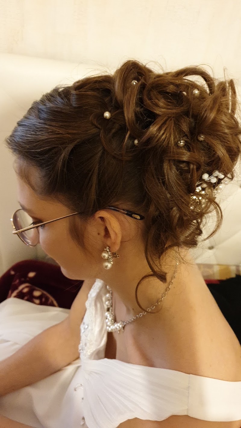 Hb esthétique 49 - Maquillage Angers - OneBooking