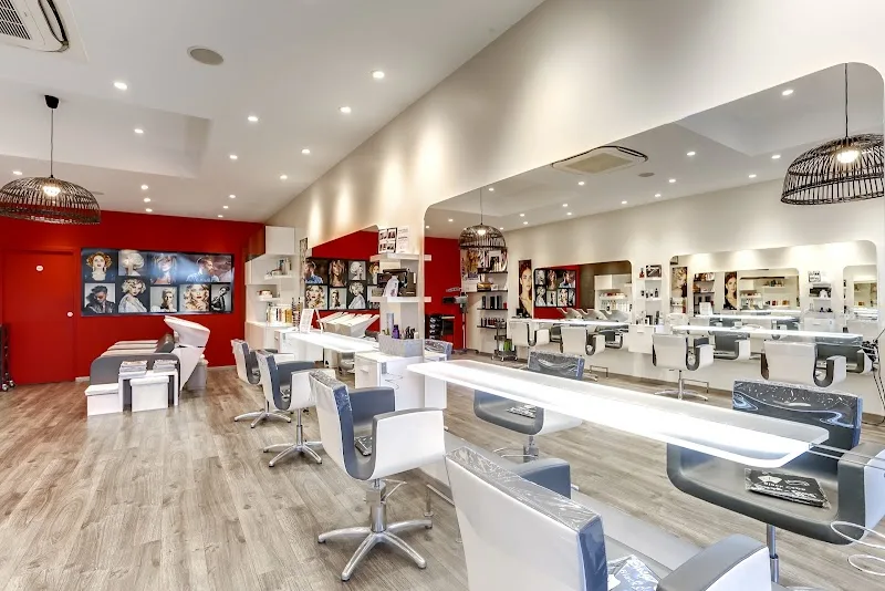 Just Hair Manosque- Coiffeur Manosque - Barbier Manosque - OneBooking