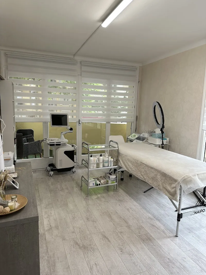 AESTHETIC CLINIQUE - Institut de beauté Cannes - OneBooking