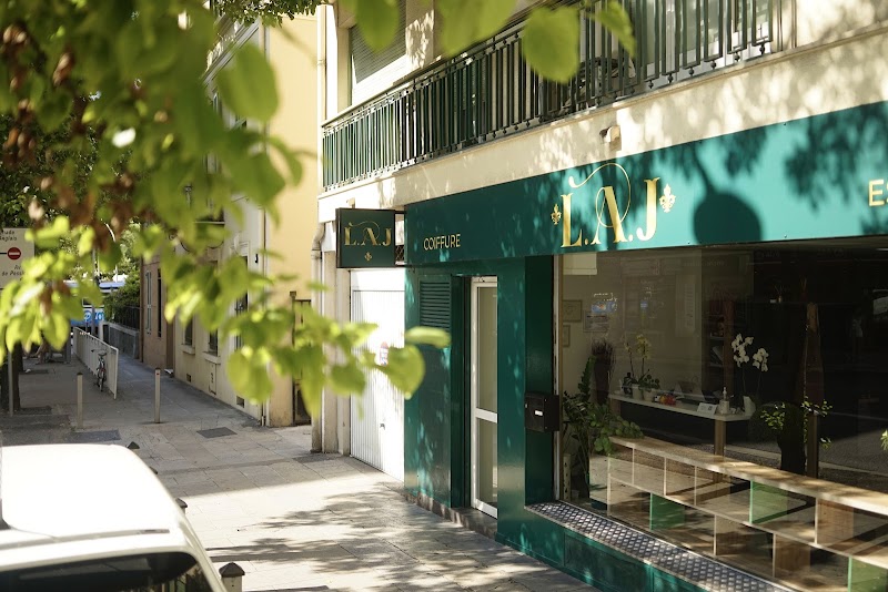 LAJ - Coiffure Nice - OneBooking