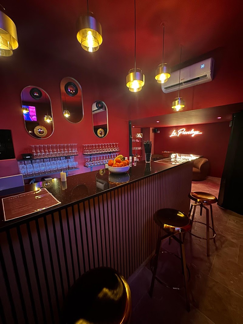 Le Privilège | Sauna Gay - Spa Cannes - OneBooking