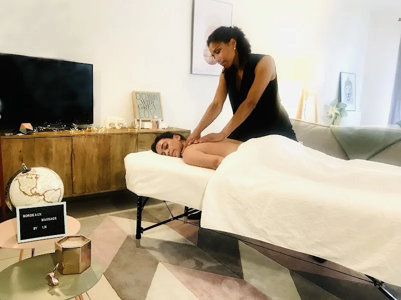 Massage by Ln - Massage à domicile Bordeaux - Massage Bordeaux - OneBooking