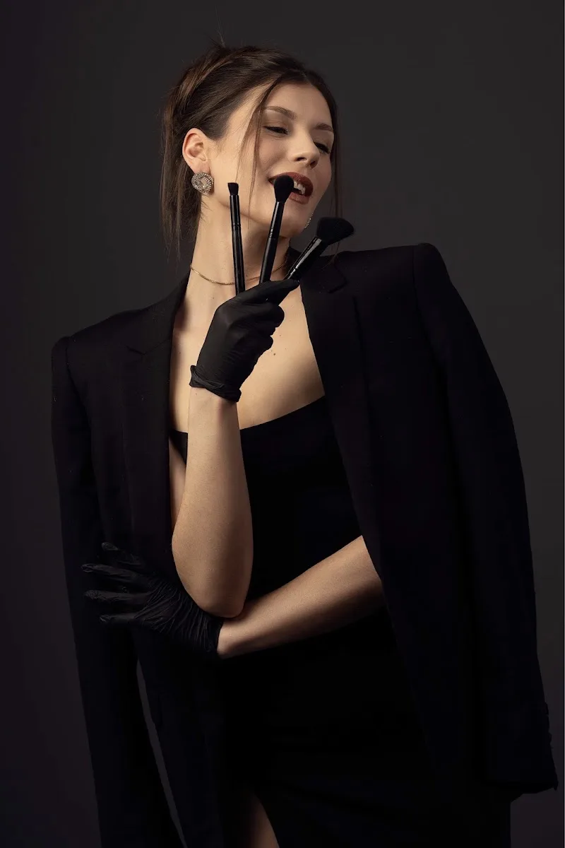 CLA Beauty - Maquillage Rouen - OneBooking